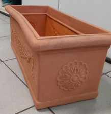 cassetta festonata cm. 60x28 h 24 in resina colore impruneta