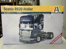2010 SEALED 1:24 ITALERI model