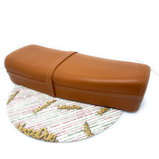 Sella di colore marrone cuoio lunga per VESPA PK S 50 125 cc.