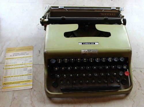 Lettera macchina per - lettera,