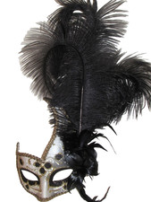 MAR 1F - UNA MASCHERA 'CIGNO'