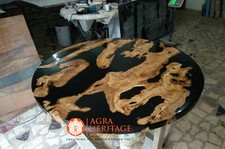 Divano centrale fatto a mano