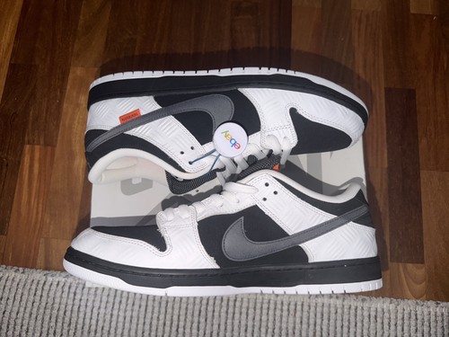 Nike dunk low tightbooth - dunk,