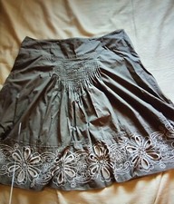 Gonna bellissima, ricamata, cotone, Taglia 48