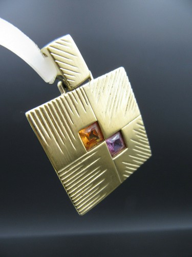R463 designer pierre - designer,