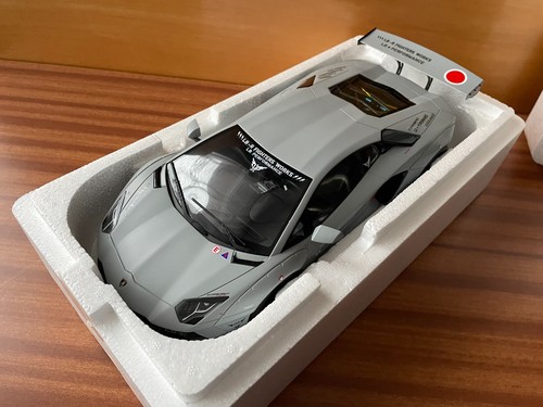 Spirit kyosho - 1:18, gt