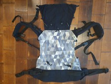 Buzzidil Marsupio ergonomico tagliaXL  8-48 mesi, 3,5-18 kg nero/grigio