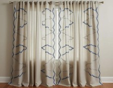 Coppia tende moderne con ganci