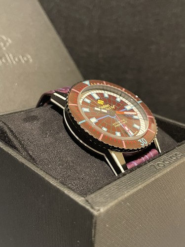 Nuovo orologio subacqueo - *nuovo*,