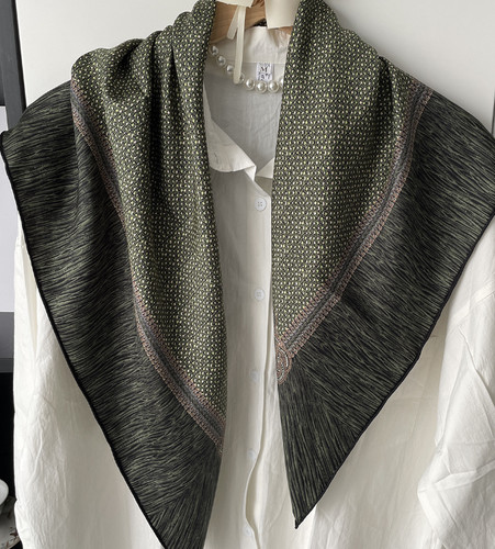 Sciarpa fasciato seta twill