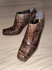 Tronchetti Bassi Manas Lea Foscati In Pelle Marrone