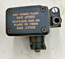 POMPA FRENO ANTERIORE ( SOLO USO RICAMBI )- HONDA CB 400 N ANNO 1978 AL 1984