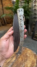 Coltello pieghevole a forma di