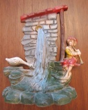 Vintage Nativity Figurine Crib