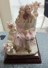 Statuina vintage Innamorati Capodimonte porcellana Anni '70 