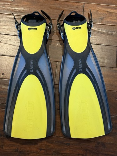 Mares pinne onda subacquea con - onda,