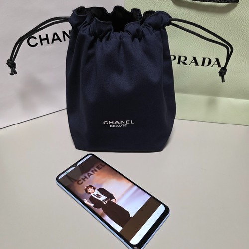 Autentica pochette cosmetica