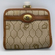 Christian Dior Chiusura