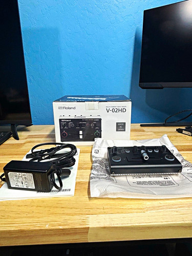 Leggi desc roland - roland, v-02hd