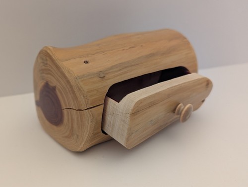 Portagioie legno intagliato - in,