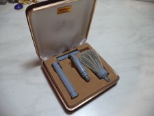 RASOIO DA BARBA IN METALLO SET