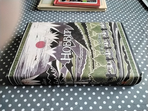 The hobbit tolkien - by, r