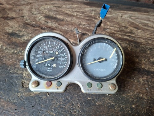 Suzuki gs500e speedo clocks - suzuki,