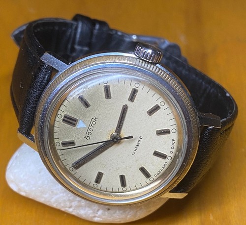 Orologio vintage urss vostok - vintage,