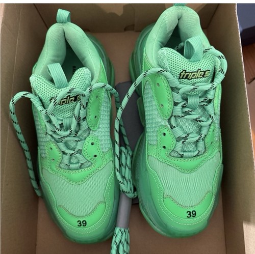 Taglia balenciaga triple s - 9,