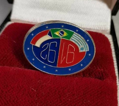 Spilla distintivo pins calcio - spilla,