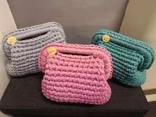 Borse da donna lavorate a