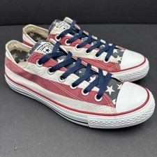 Converse Women’s 9 Chuck