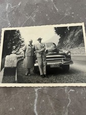 Foto auto non identificata coppia elegante passo del tonale 1959epoca fotografia