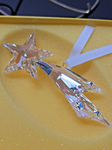 Swarovski holiday magic - swarovski,