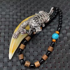 Ciondolo dente di tigre