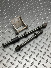 Suzuki RG250 MK3 gamma / supporto motore / bulloni e staffa