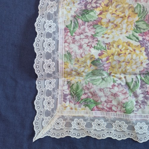 Vintage floral plastic - vintage,