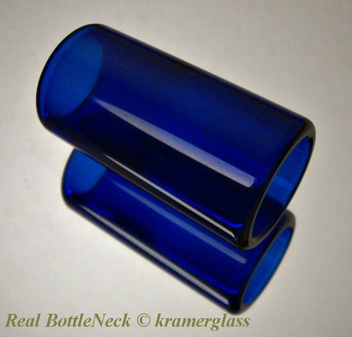Real bottleneck resonator - real,