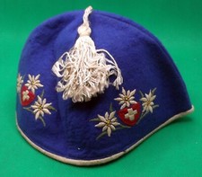 Cappello - papalina  in panno con ricami _ vintage_ alpi_ Dolomiti _ folk