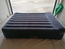 MATERASSINO GONFIABILE MATRIMONIALE INTEX CON POMPA INTEGRATA