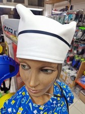 Cuffia da infermiera bianca