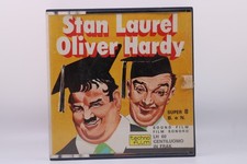 STAN LAUREL & OLIVER HARDY –