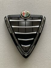 Griglia Scudo Cuore Alfa Giulietta 2013> (V cromata Lame Satinate) Compreso Logo