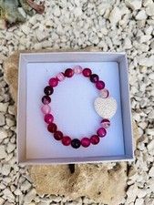 Bracciale con cuore  in pietra lavica  e pietre agate handmade