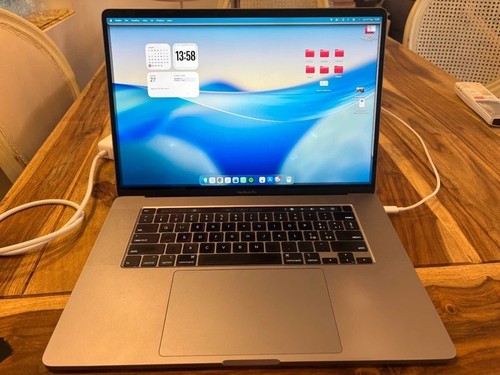 Apple macbook pro - apple,