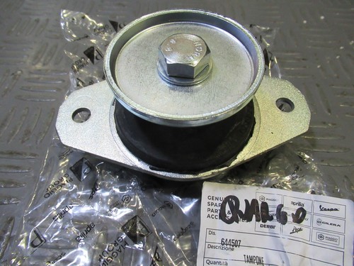 644507 supporto motore piaggio - supporto,