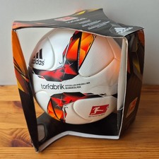 Adidas Torfabrik Pallone