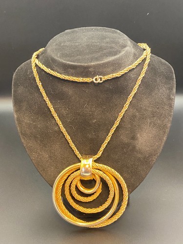 Collana ciondolo vintage - e,