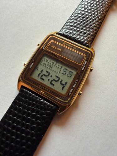 Rare vintage sanyo solar - rare,