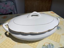 Zuppiera in porcellana  S.C. RICHARD fine "800